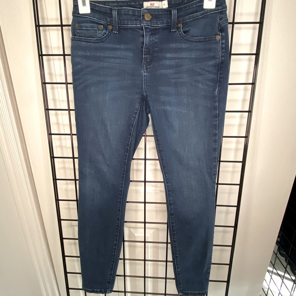 Vineyard Vines size 6 denim Jean dark wash